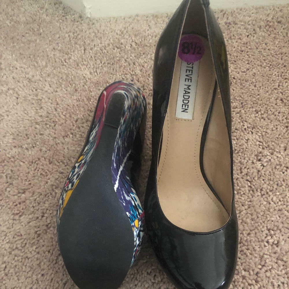 STeve Madden Wedge Heel
